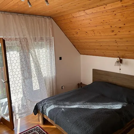 Feher Haz Homestay *